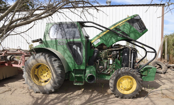 Recovered John Deere tractor model 5115 ML, Saturday